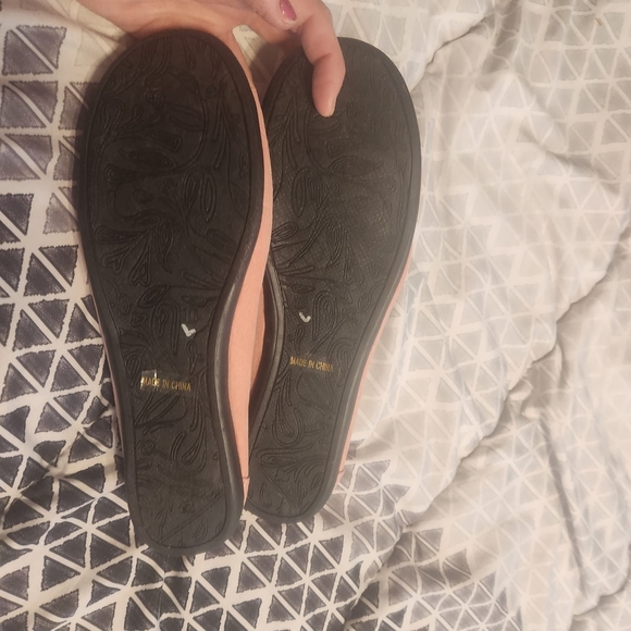 This is some stuff . I took a picture of a list . I rent a store unit come see i - Picture 7 of 16